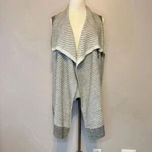 Gap Women’s Sleeveless Wool Open Front Cardigan Vest Size XL EUC Gray White